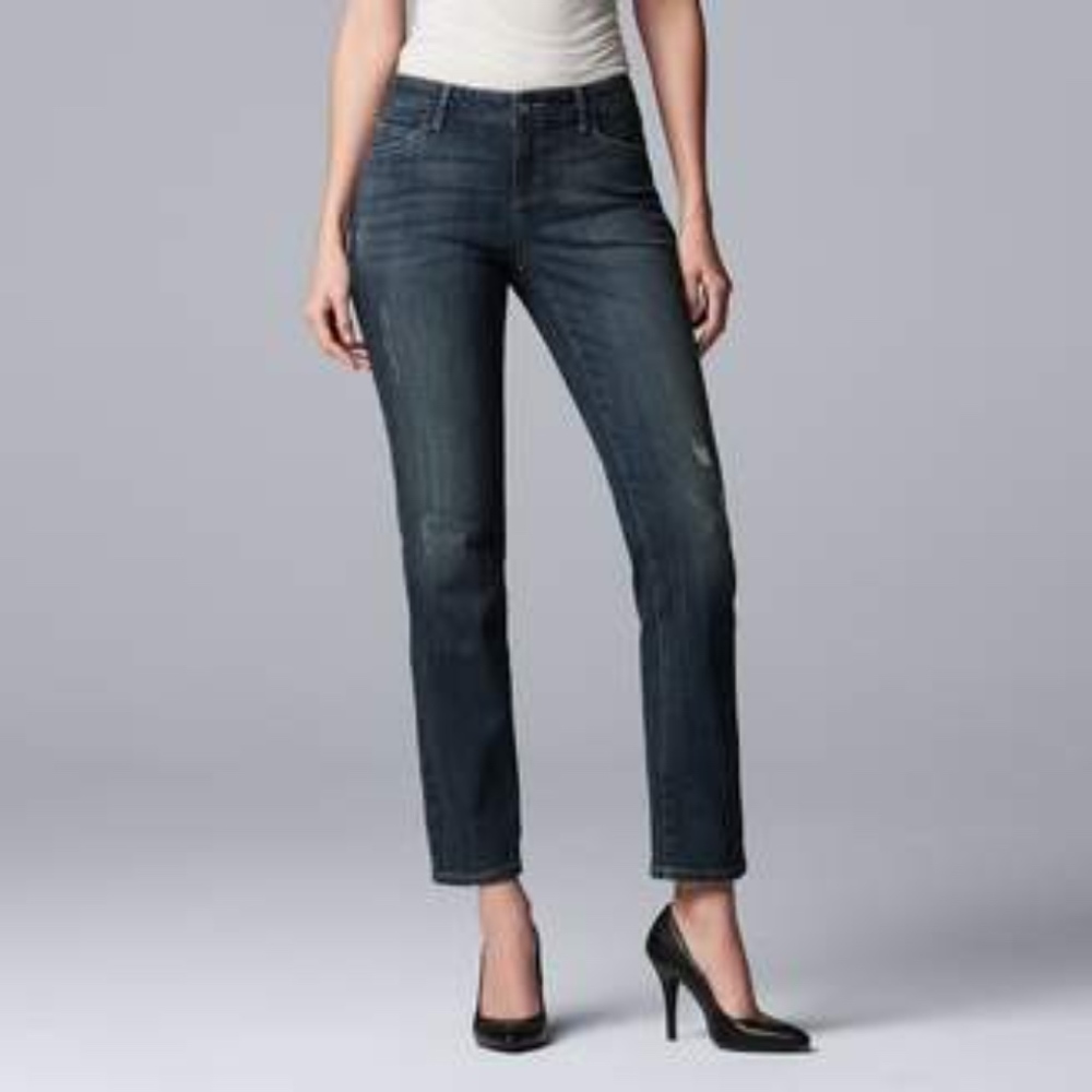 SIMPLY VERA WANG STRAIGHT LEG JEANS